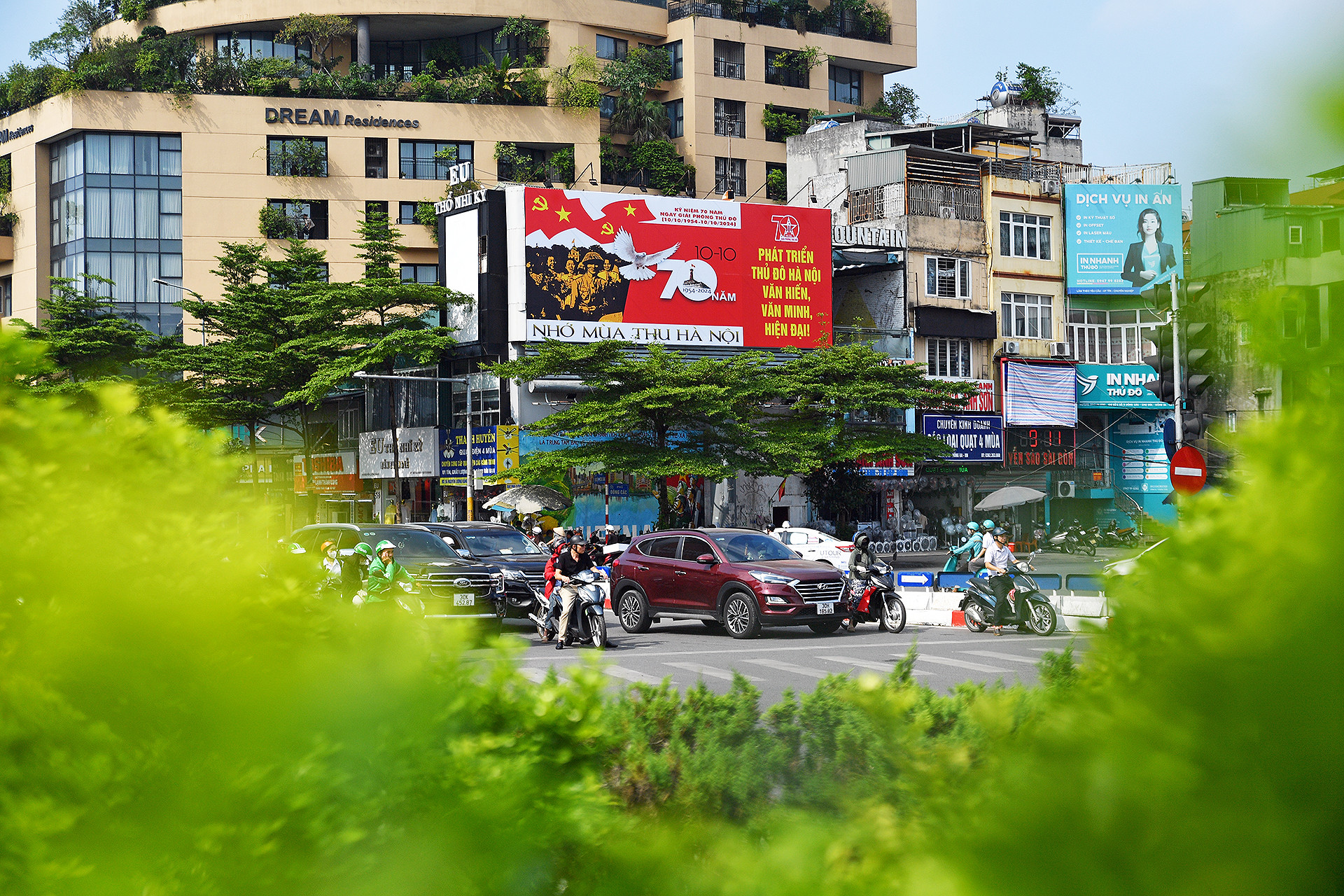 Đây là dịp để mỗi người dân Thủ đô nhớ về một mùa thu hùng tráng, mốc son chói lọi trong lịch sử dựng nước và giữ nước của dân tộc.