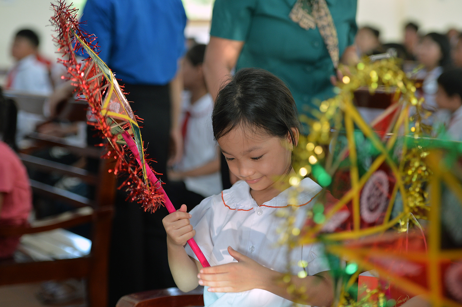 Chương trình "Lồng đèn thắp sáng ước mơ" chính là một trong những hoạt động thiết thực, ý nghĩa đó.