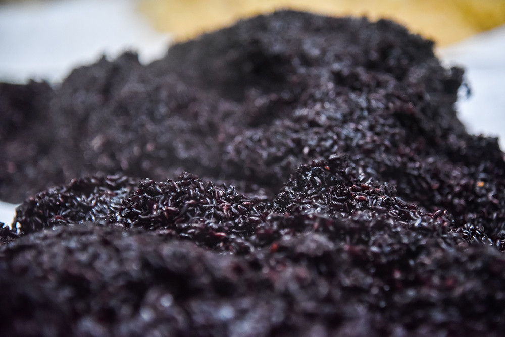 [Ảnh] Tất bật làm cơm rượu nếp cho ngày Tết Đoan Ngọ ảnh 2