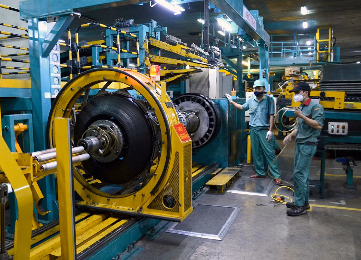 Việt Nam triển khai nhiều chương trình phục hồi và phát triển kinh tế-xã hội hậu Covid-19. (Ảnh: nhandan.vn)