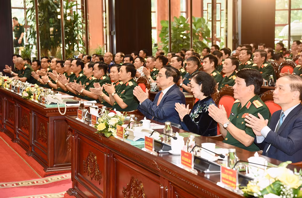 Thủ tướng Phạm Minh Chính cùng các đại biểu tham dự buổi lễ.