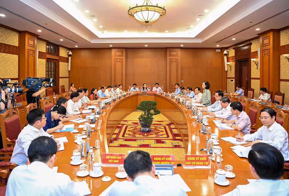 Quang cảnh hội nghị tại Trụ sở Trung ương Đảng.