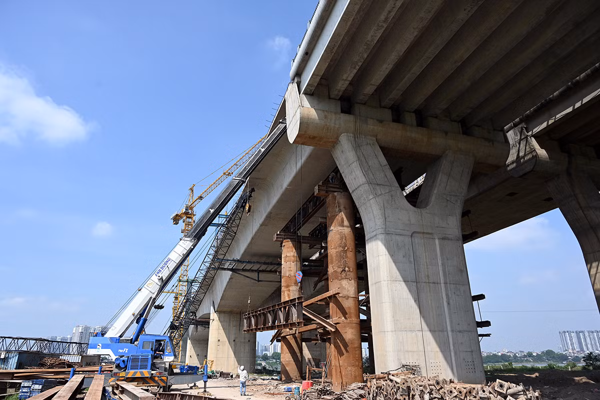 Nhà thầu Vinaconex thi công các mối cầu trên công trường cầu Vĩnh Tuy 2.