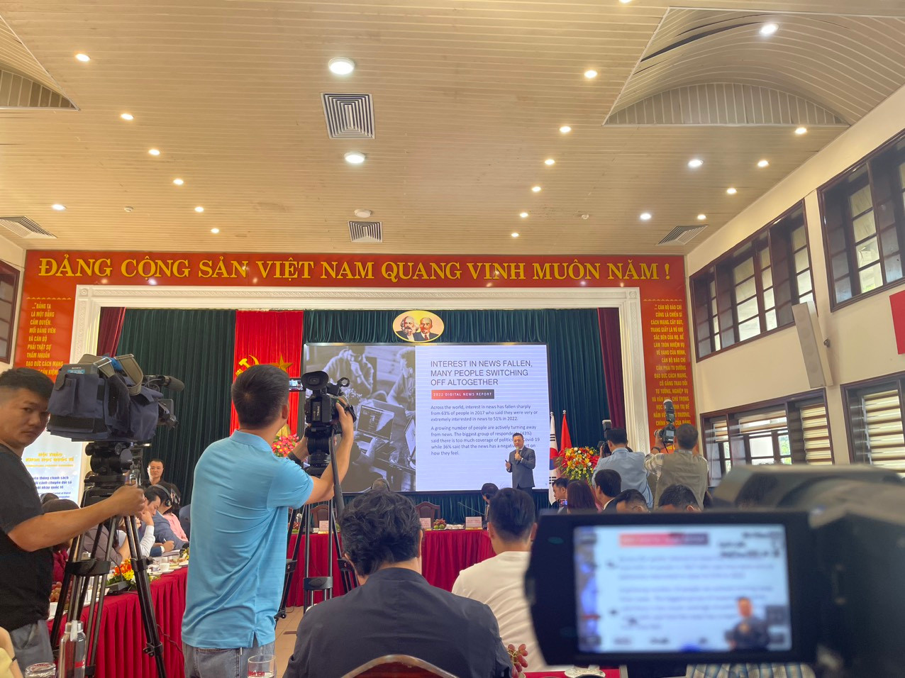 Cần tăng cường sự lãnh đạo của Đảng và quản lý Nhà nước đối với hoạt động báo chí trong đấu tranh bảo vệ nền tảng tư tưởng của Đảng.