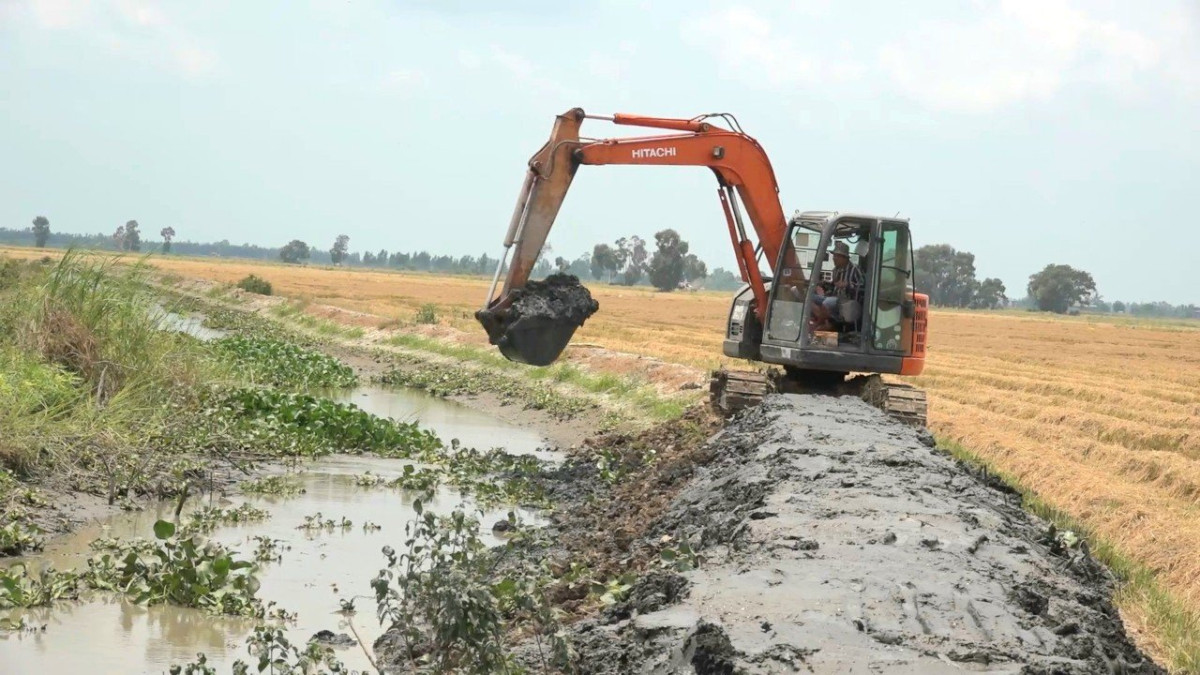 Nhiều công trình thủy lợi đang được đầu tư phục vụ sản xuất nông nghiệp,