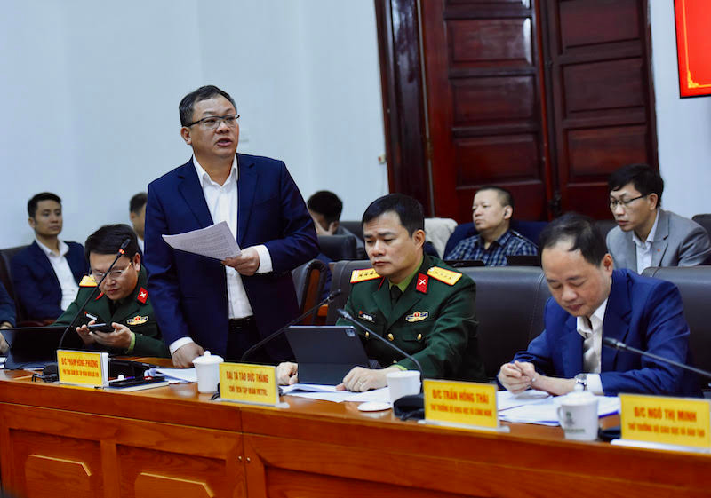 Phó Tổng Giám đốc Tập đoàn Điện lực Việt Nam Phạm Hồng Phương phát biểu.