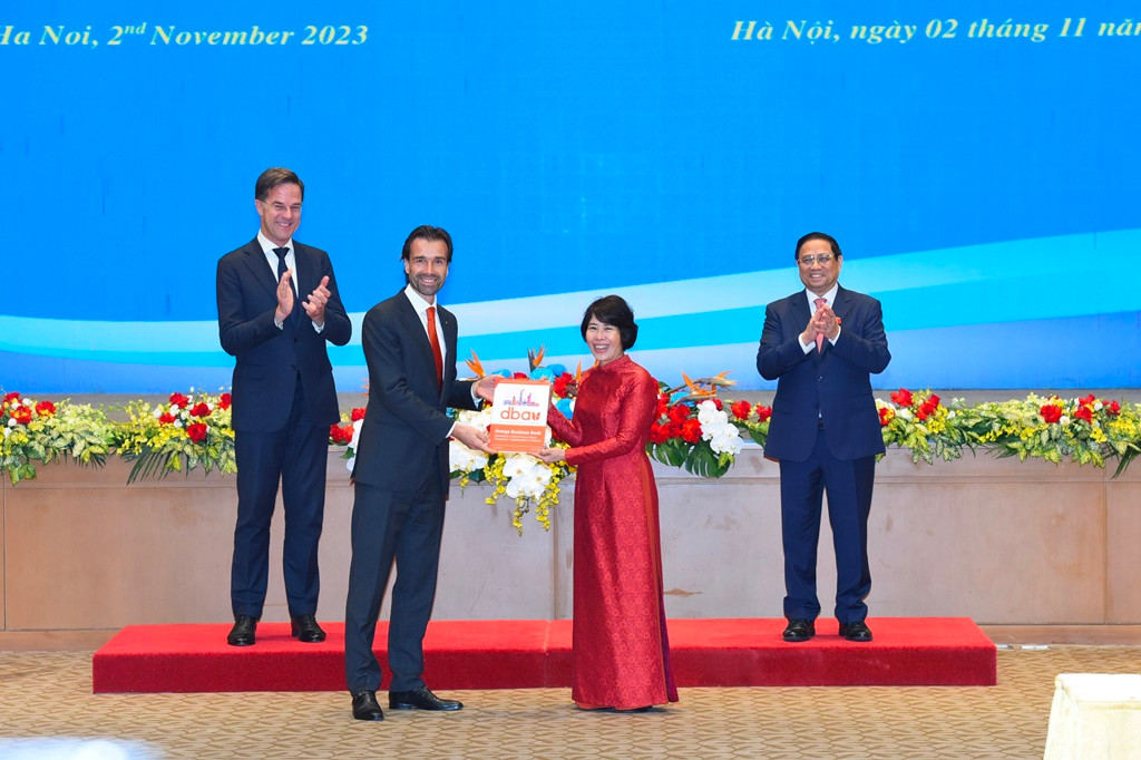 [Ảnh] Thủ tướng Phạm Minh Chính và Thủ tướng Hà Lan Mark Rutte chứng kiến Lễ trao văn kiện hợp tác ảnh 2