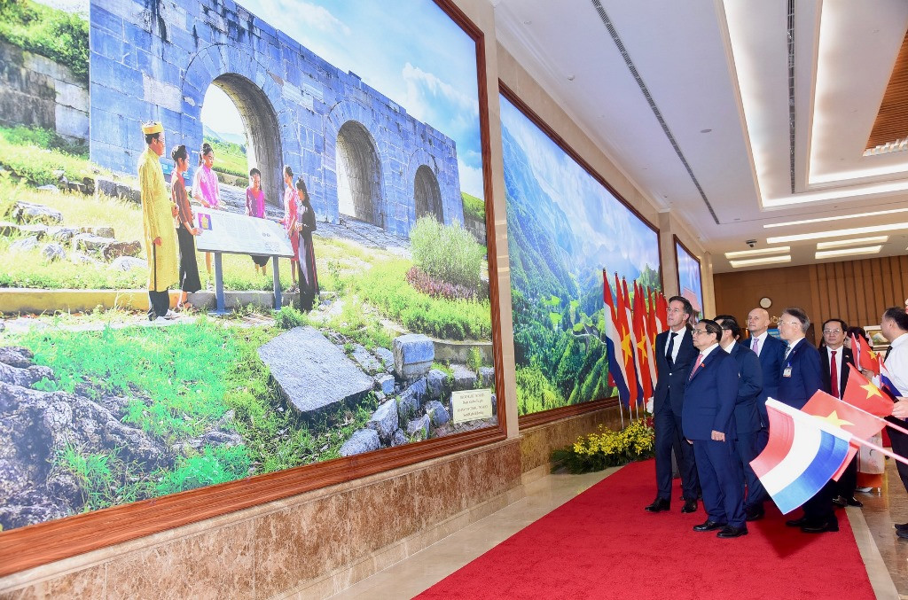 [Ảnh] Thủ tướng Phạm Minh Chính chủ trì Lễ đón Thủ tướng Hà Lan Mark Rutte ảnh 9