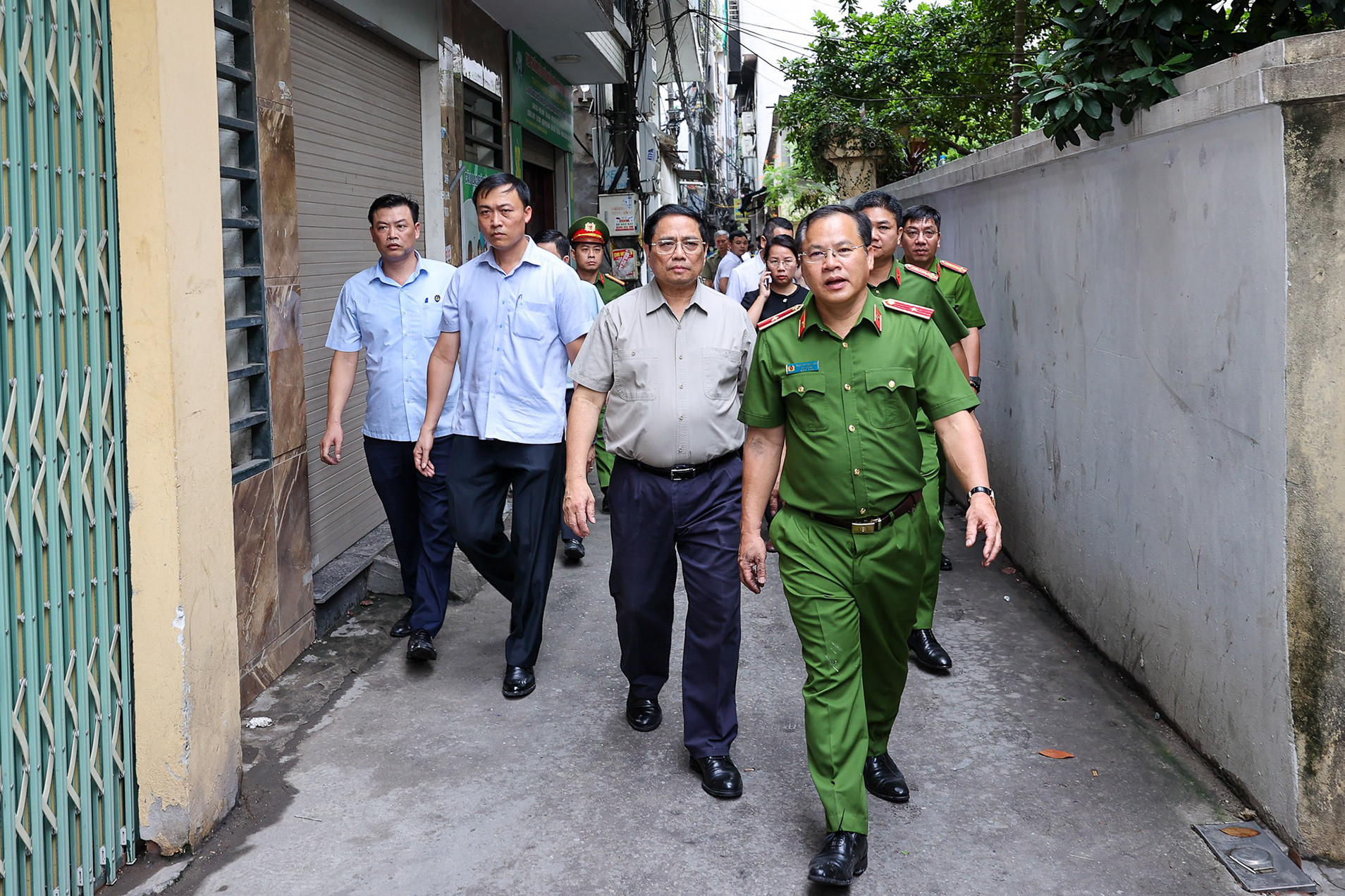 [Ảnh] Thủ tướng thị sát hiện trường vụ cháy chung cư mini đặc biệt nghiêm trọng tại Hà Nội ảnh 1