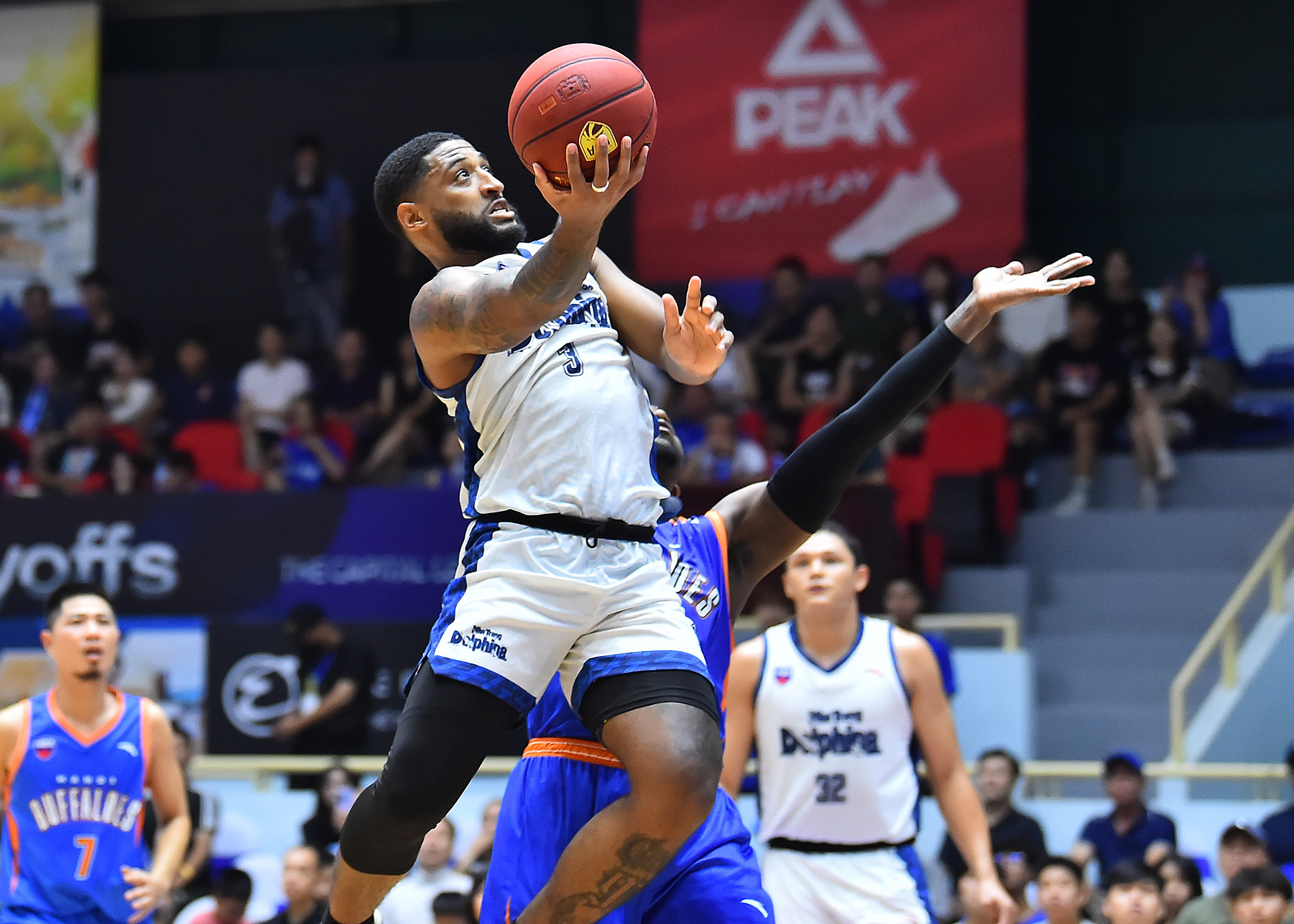 Với phong độ ấn tượng hiện tại, Madarious Gibbs cùng các đồng đội được kỳ vọng sẽ có thể tạo nên bất ngờ trước Saigon Heat trong loạt trận chung kết sắp tới, qua đó chấm dứt sự thống trị của đội bóng đến từ Thành phố Hồ Chí Minh sau 3 mùa liên tiếp.