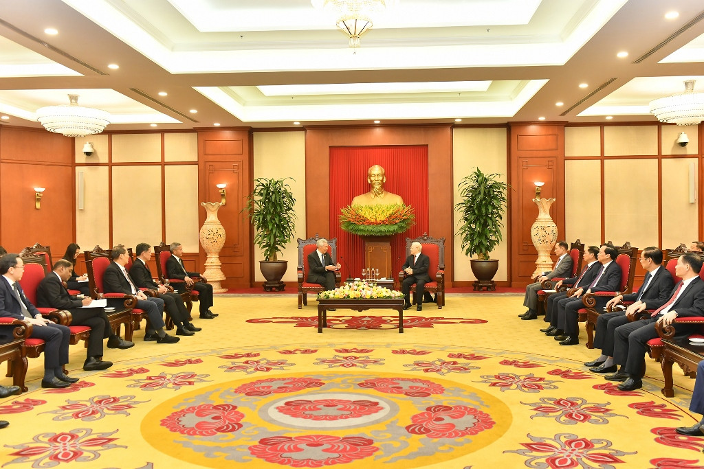 Quang cảnh buổi tiếp Thủ tướng Cộng hòa Singapore Lý Hiển Long tại Trụ sở Trung ương Đảng. Quang cảnh buổi tiếp Thủ tướng Cộng hòa Singapore Lý Hiển Long tại Trụ sở Trung ương Đảng.