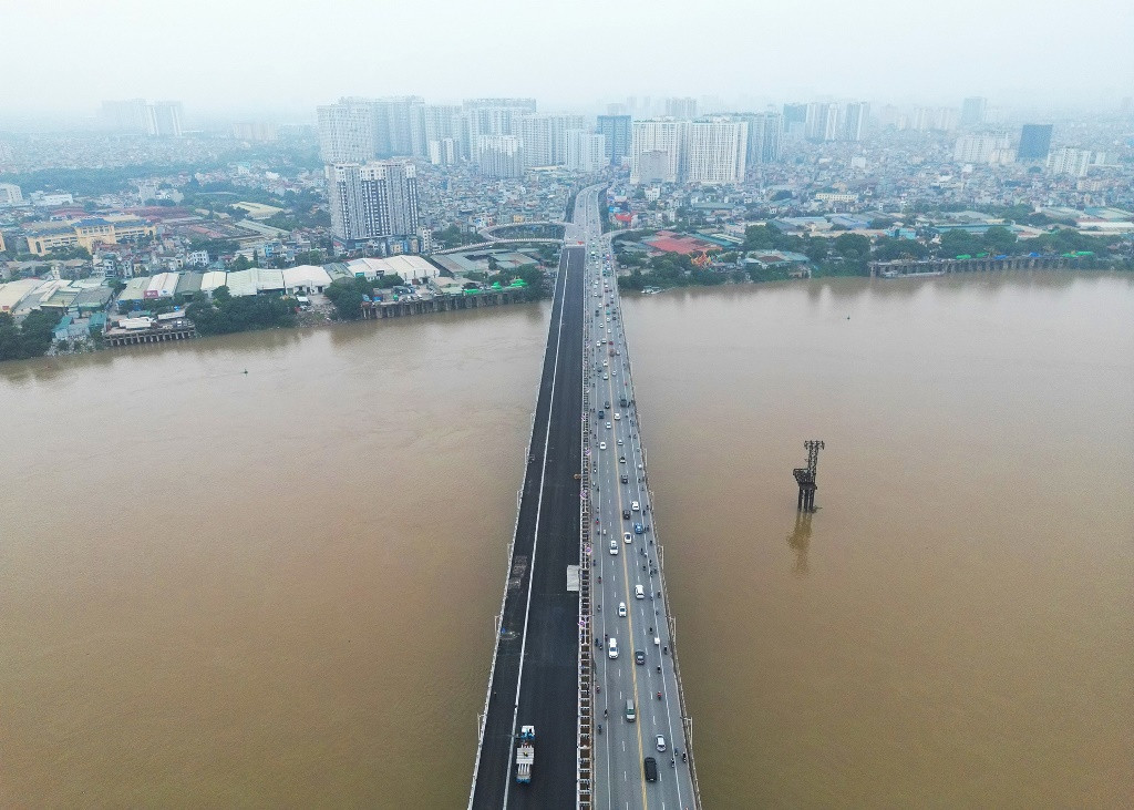 [Ảnh] Gấp rút đưa dự án cầu Vĩnh Tuy giai đoạn 2 về đích ảnh 1