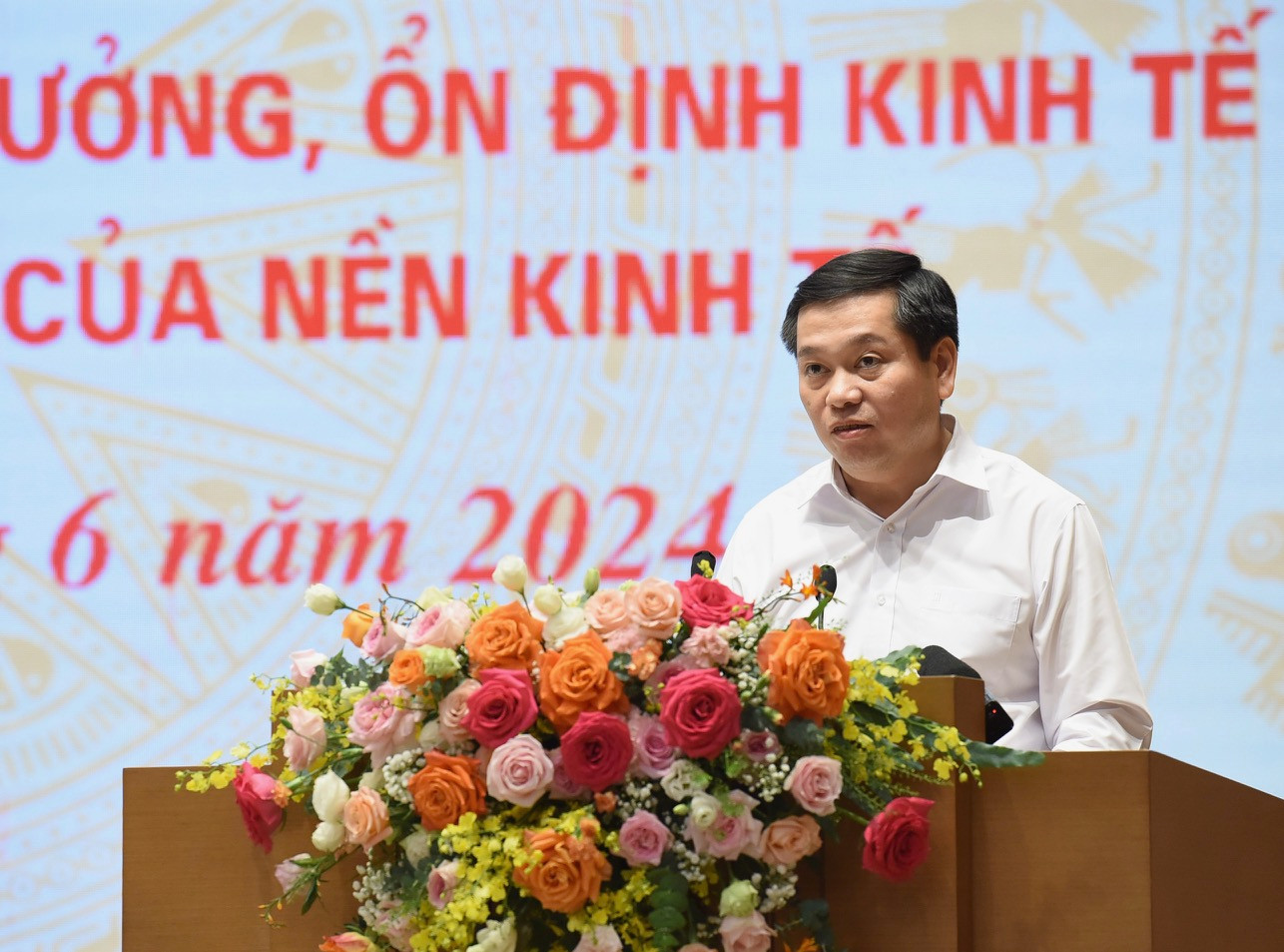 Bí thư Đảng ủy Khối Doanh nghiệp Trung ương Nguyễn Long Hải phát biểu.