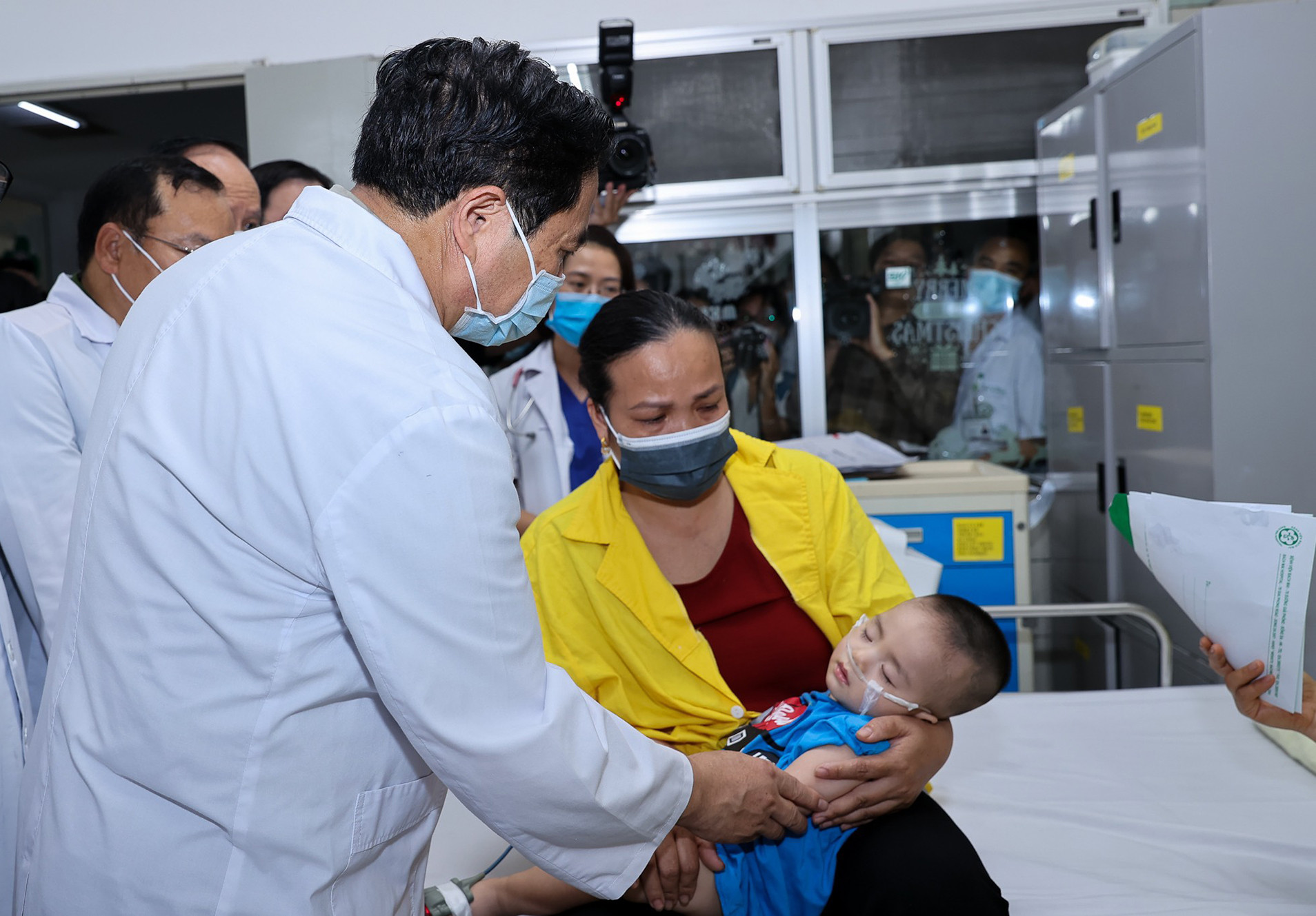 [Ảnh] Thủ tướng thị sát hiện trường vụ cháy chung cư mini đặc biệt nghiêm trọng tại Hà Nội ảnh 9