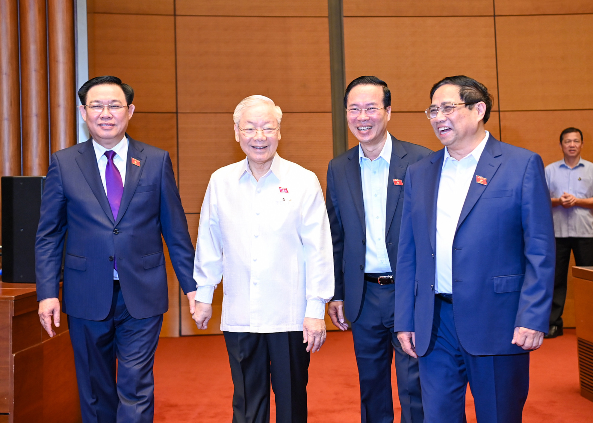 Tổng Bí thư Nguyễn Phú Trọng, Chủ tịch nước Võ Văn Thưởng, Thủ tướng Phạm Minh Chính và Chủ tịch Quốc hội Vương Đình Huệ tại phiên họp sáng 25/10. Tổng Bí thư Nguyễn Phú Trọng, Chủ tịch nước Võ Văn Thưởng, Thủ tướng Phạm Minh Chính và Chủ tịch Quốc hội Vương Đình Huệ tại phiên họp sáng 25/10.