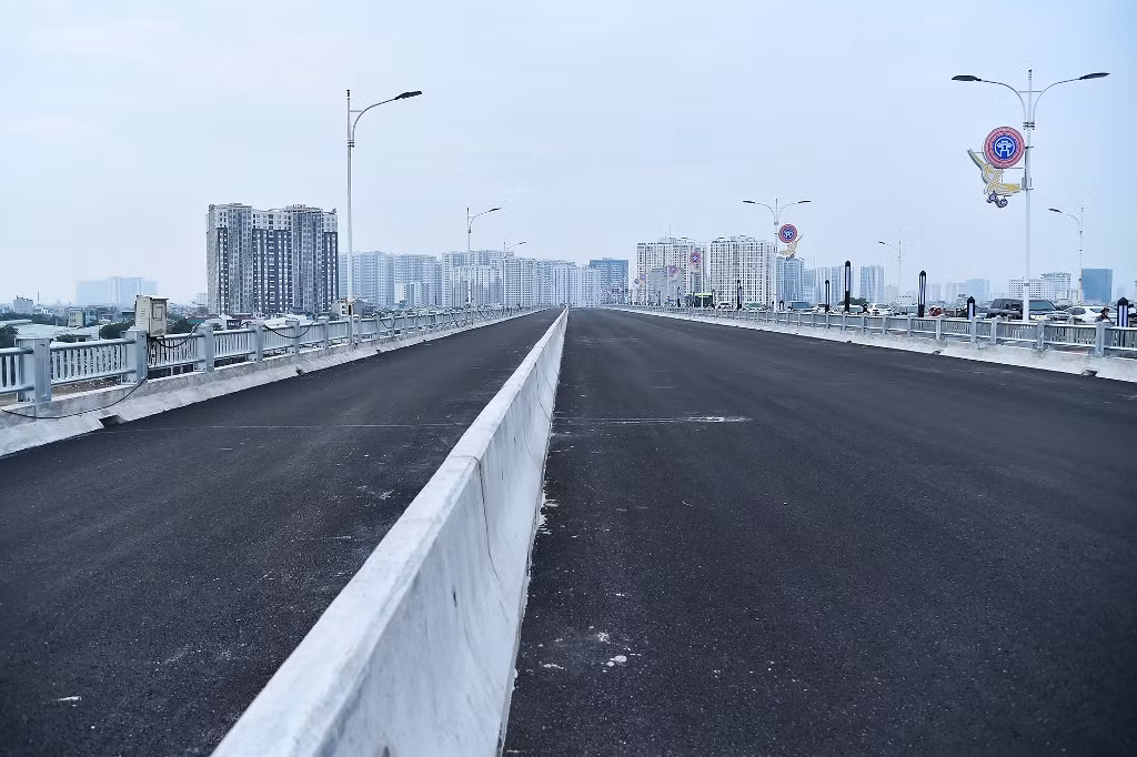 [Ảnh] Gấp rút đưa dự án cầu Vĩnh Tuy giai đoạn 2 về đích ảnh 10