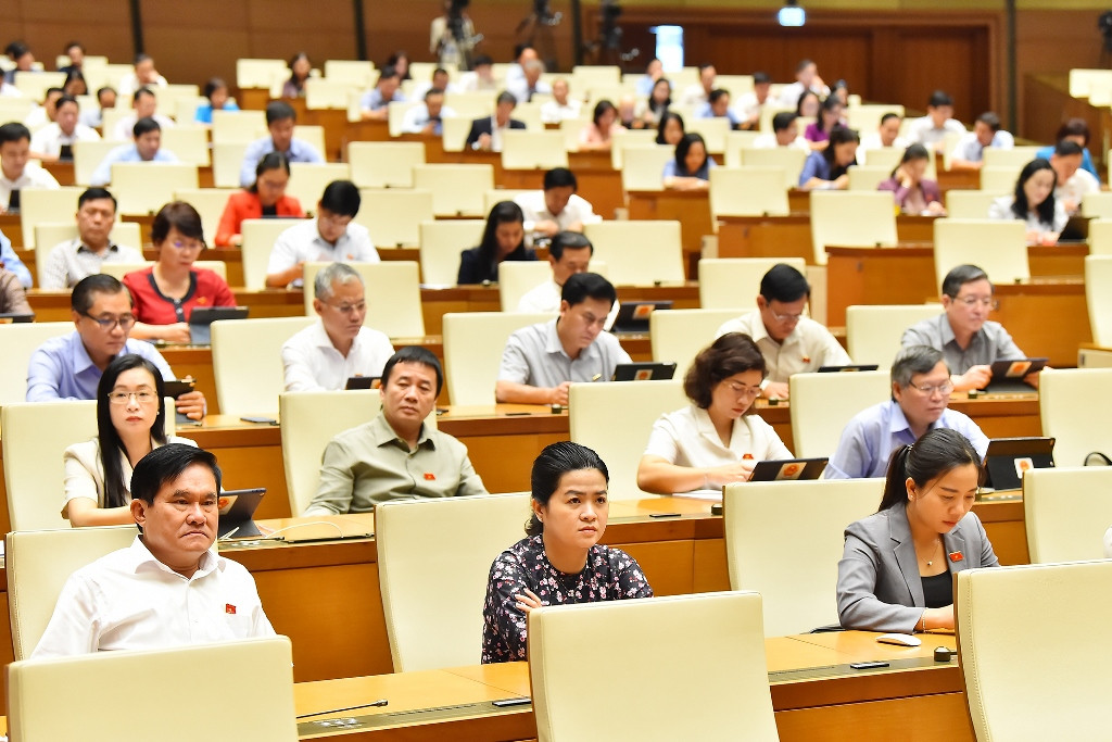 [Ảnh] Quốc hội hoàn thành chương trình nghị sự đề ra tại tuần họp đầu tiên Kỳ họp thứ 6 ảnh 4