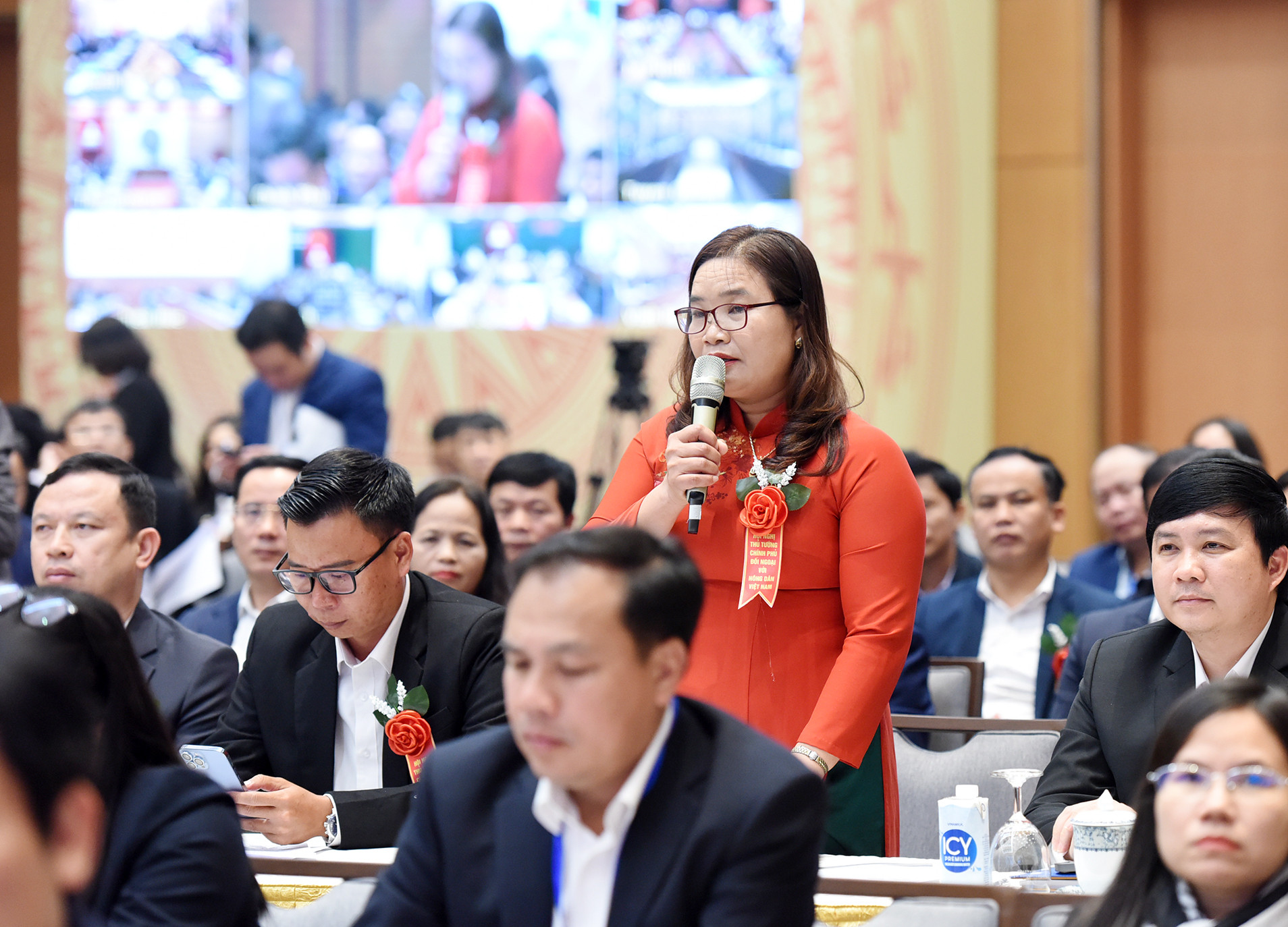 [Ảnh] Thủ tướng Phạm Minh Chính chủ trì hội nghị đối thoại với nông dân ảnh 13