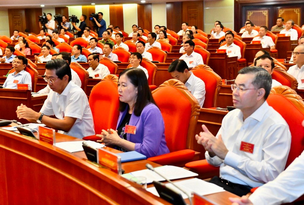 Các đại biểu dự hội nghị.