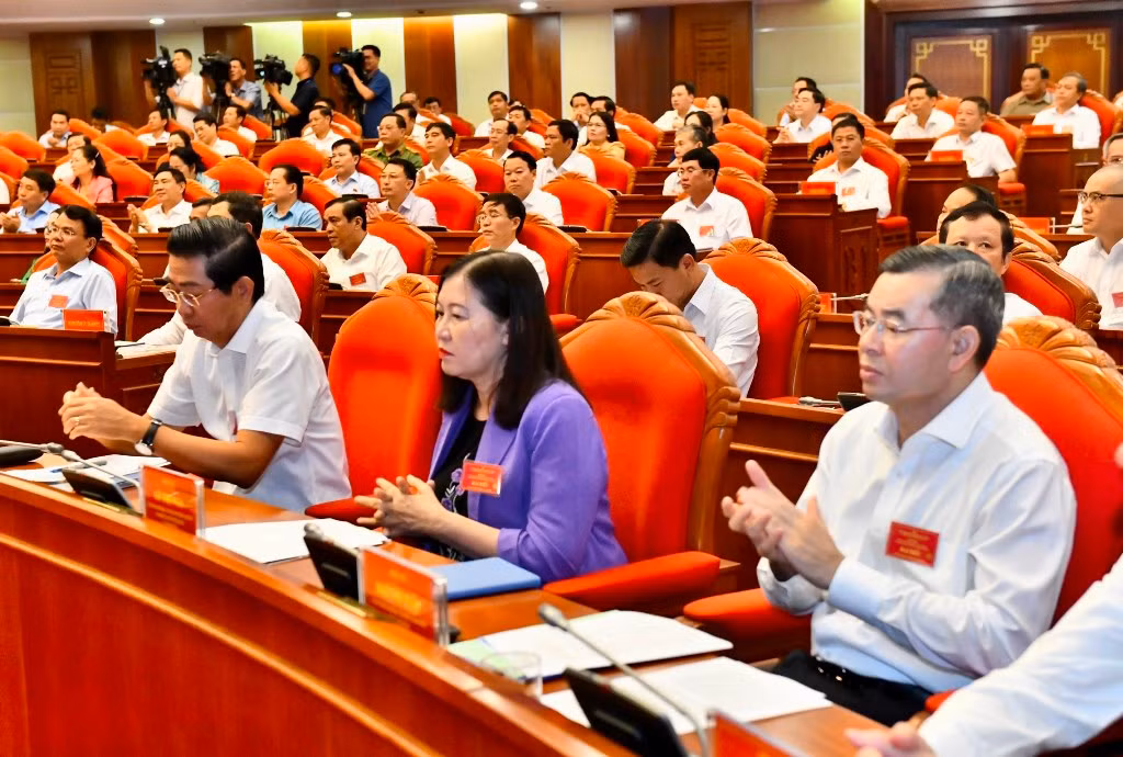 Các đại biểu dự hội nghị.