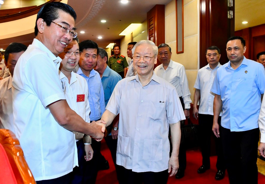 Tổng Bí thư Nguyễn Phú Trọng và các đại biểu dự hội nghị.