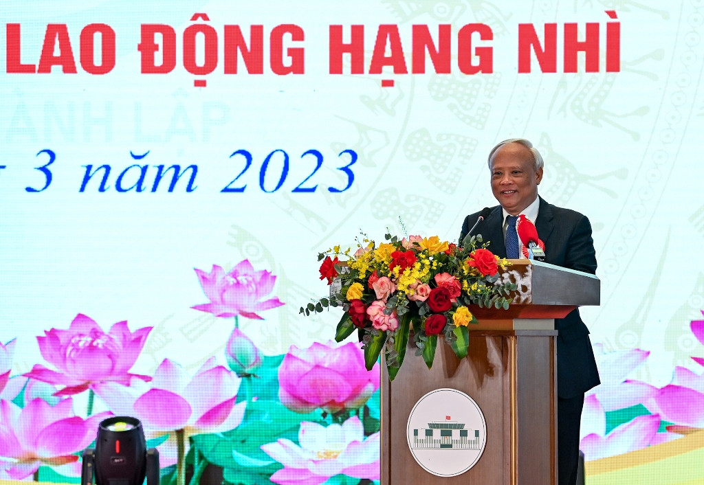 Nguyên Phó Chủ tịch Quốc hội Uông Chu Lưu phát biểu tại lễ kỷ niệm. Nguyên Phó Chủ tịch Quốc hội Uông Chu Lưu phát biểu tại lễ kỷ niệm.