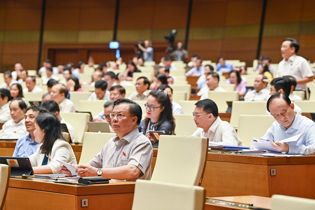 [Ảnh] Nhiều ý kiến đóng góp thiết thực, trách nhiệm về kế hoạch phát triển kinh tế-xã hội và ngân sách nhà nước ảnh 7