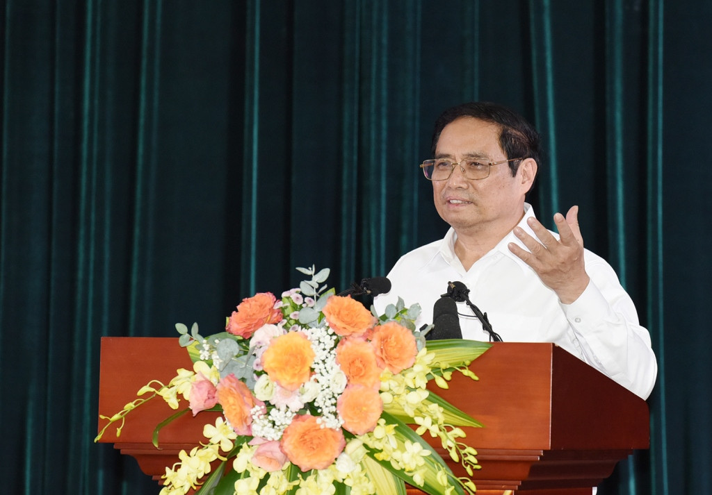 Thủ tướng Phạm Minh Chính phát biểu chỉ đạo tại buổi làm việc với Hội Nhà báo Việt Nam, báo chí là công cụ tuyên truyền trên mặt trận tư tưởng văn hóa của Đảng, là phương tiện thông tin thiết yếu, là món ăn tinh thần không thể thiếu đối với đời sống xã hội. Thủ tướng đề nghị tăng cường huy động các nguồn lực xã hội, liên kết trong hoạt động báo chí theo quy định của pháp luật để nhà báo bớt khó khăn trong cuộc sống, yên tâm với công việc, tâm sáng, lòng trong, bút sắc, tạo nên những sản phẩm thực sự có chất lượng cao.