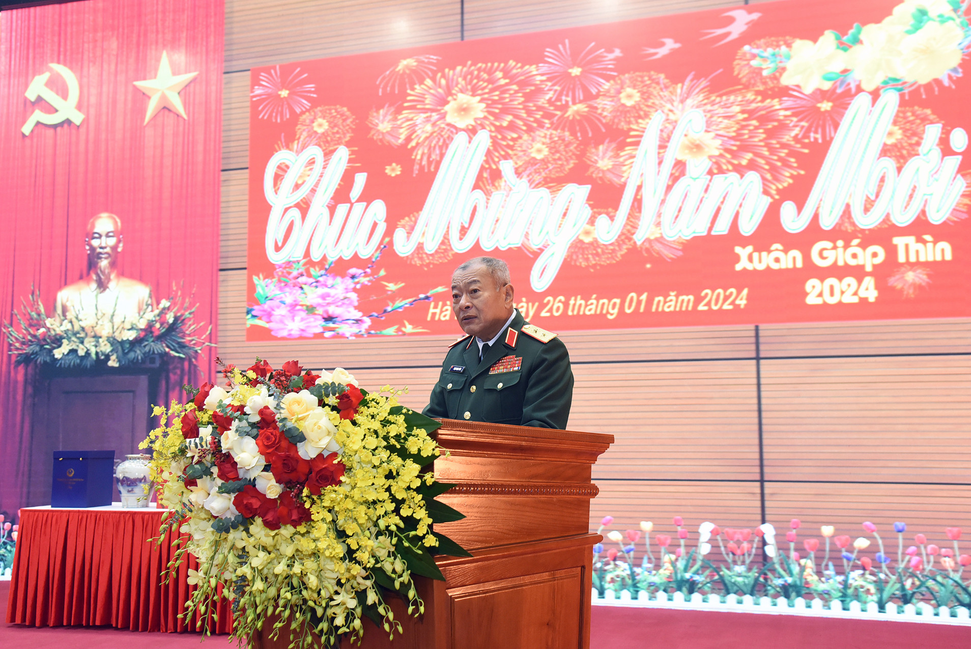 Đại diện lãnh đạo Tổng cục II - Bộ Quốc phòng phát biểu.