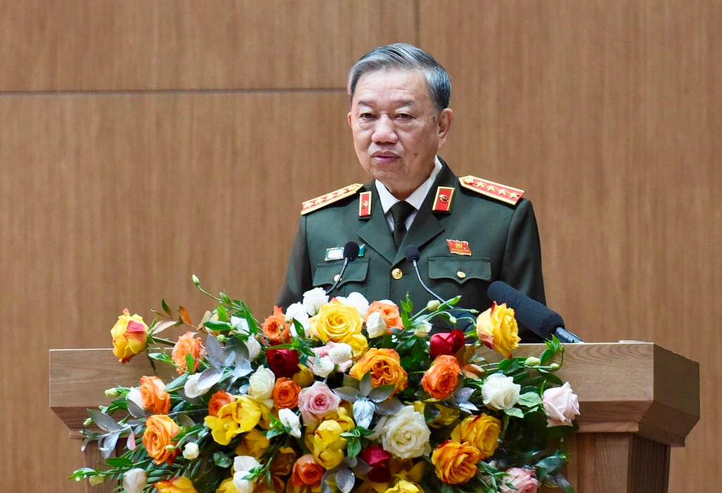 Đại tướng Tô Lâm, Ủy viên Bộ Chính trị, Bí thư Đảng ủy Công an Trung ương, Bộ trưởng Công an phát biểu khai mạc hội nghị.