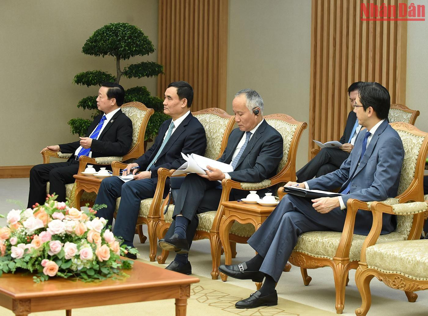 Đại diện lãnh đạo của các bộ, ban, ngành của phía Việt Nam tham dự buổi tiếp.