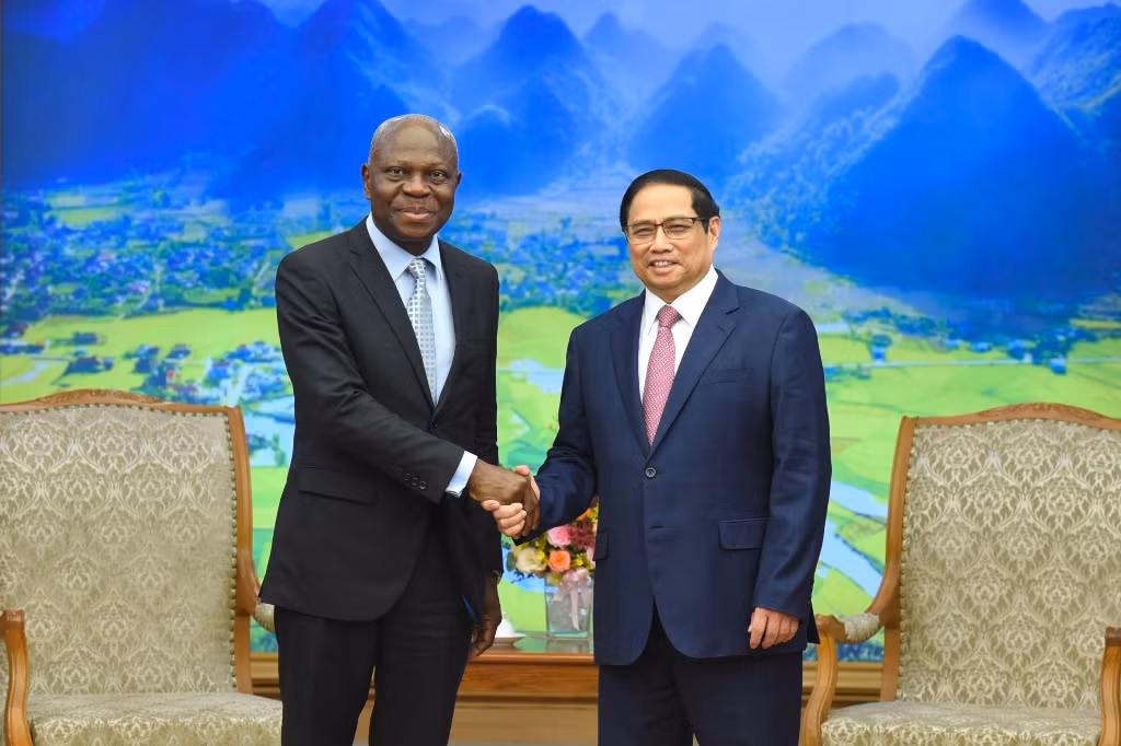 Thủ tướng Phạm Minh Chính và Tổng Giám đốc Tổ chức Lao động Quốc tế (ILO) Gilbert F. Houngbo.