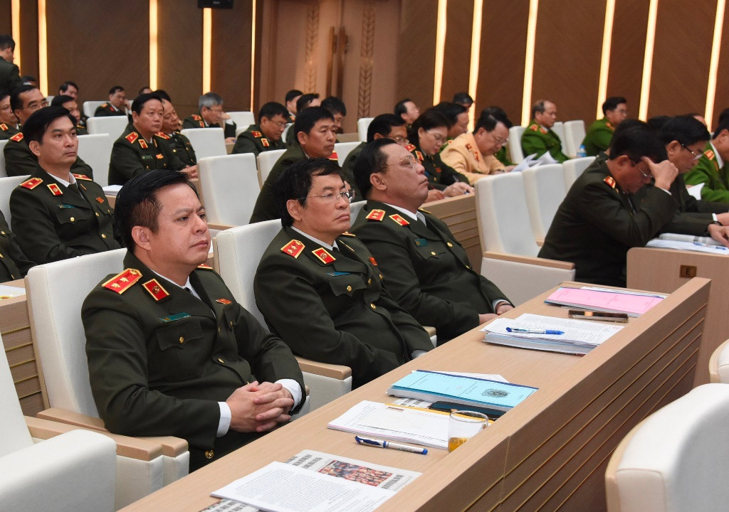 Các đại biểu dự hội nghị.