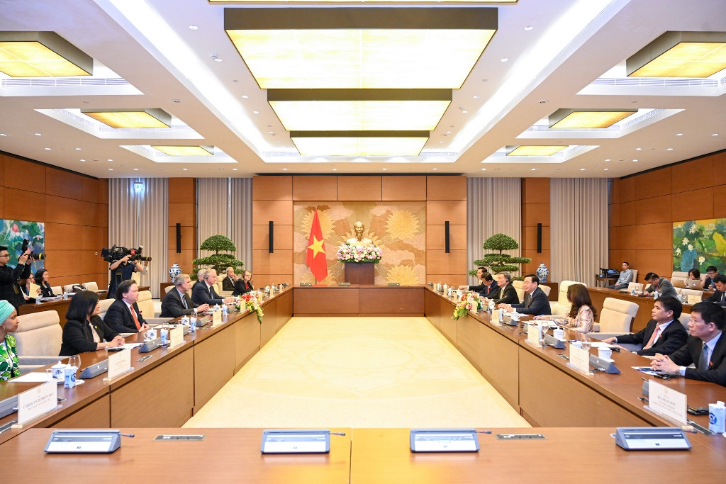 Quang cảnh cuộc tiếp tại Nhà Quốc hội.