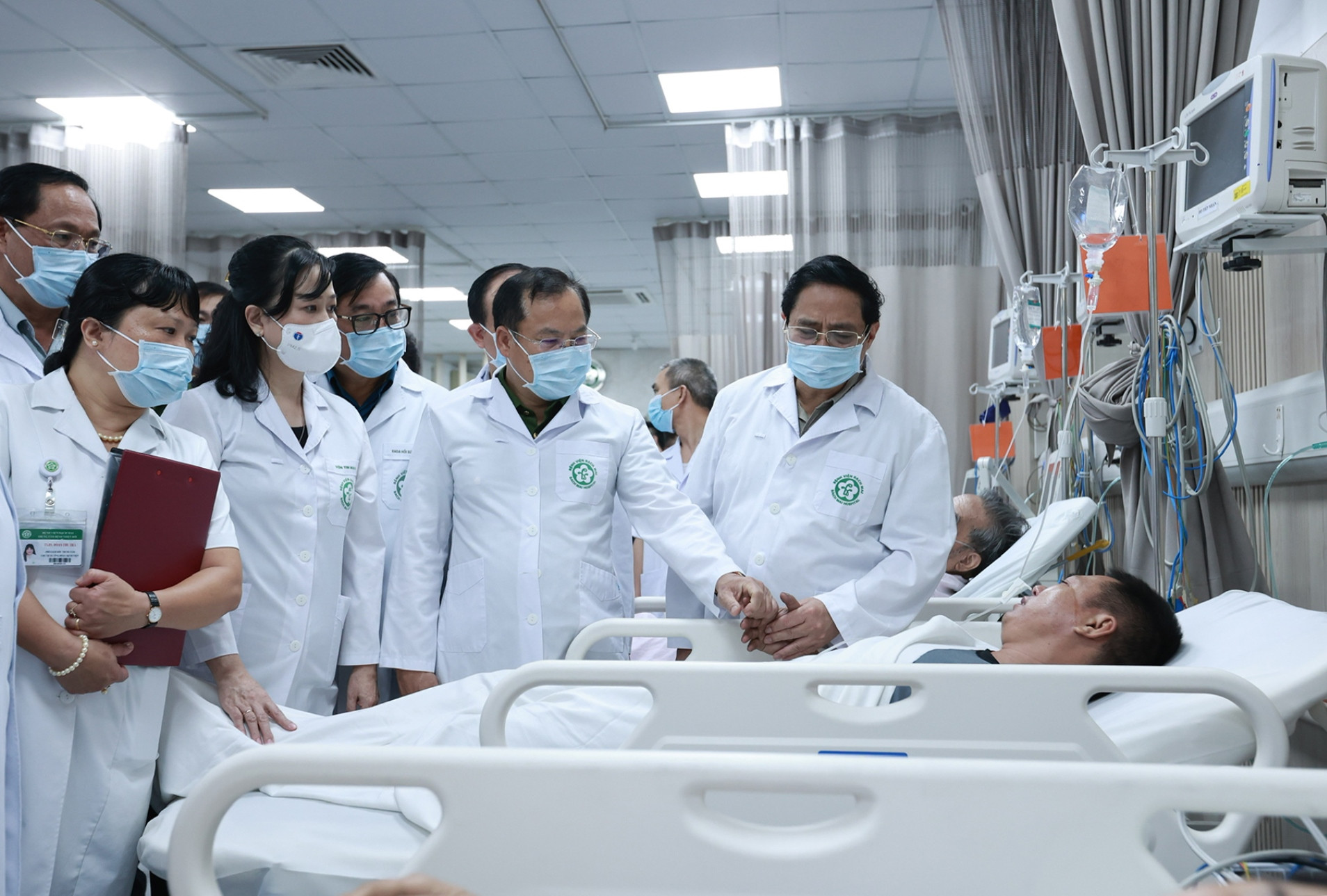 [Ảnh] Thủ tướng thị sát hiện trường vụ cháy chung cư mini đặc biệt nghiêm trọng tại Hà Nội ảnh 10