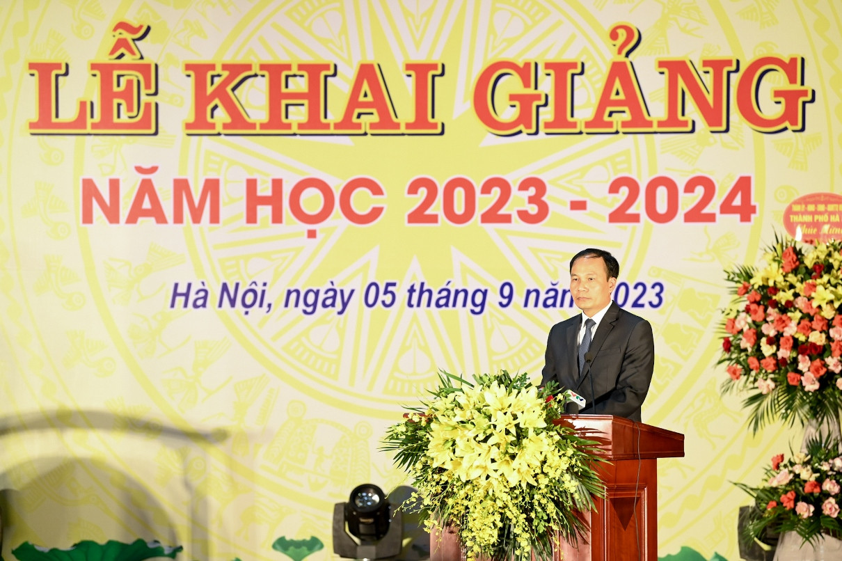 [Ảnh] Chủ tịch Quốc hội dự khai giảng năm học mới tại Trường Hữu nghị T78 ảnh 7