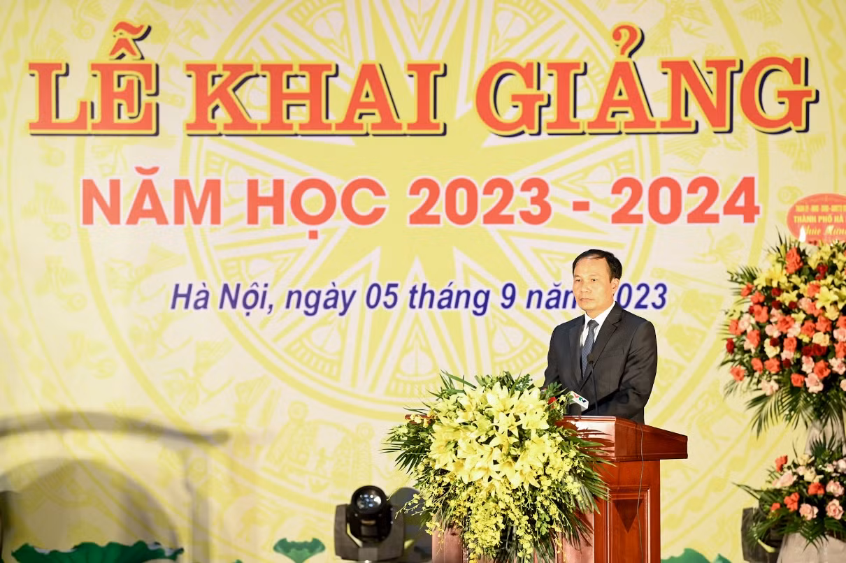 [Ảnh] Chủ tịch Quốc hội dự khai giảng năm học mới tại Trường Hữu nghị T78 ảnh 7