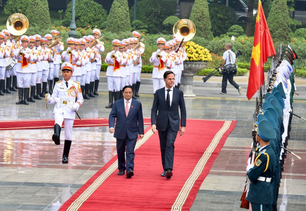 [Ảnh] Thủ tướng Phạm Minh Chính chủ trì Lễ đón Thủ tướng Hà Lan Mark Rutte ảnh 5