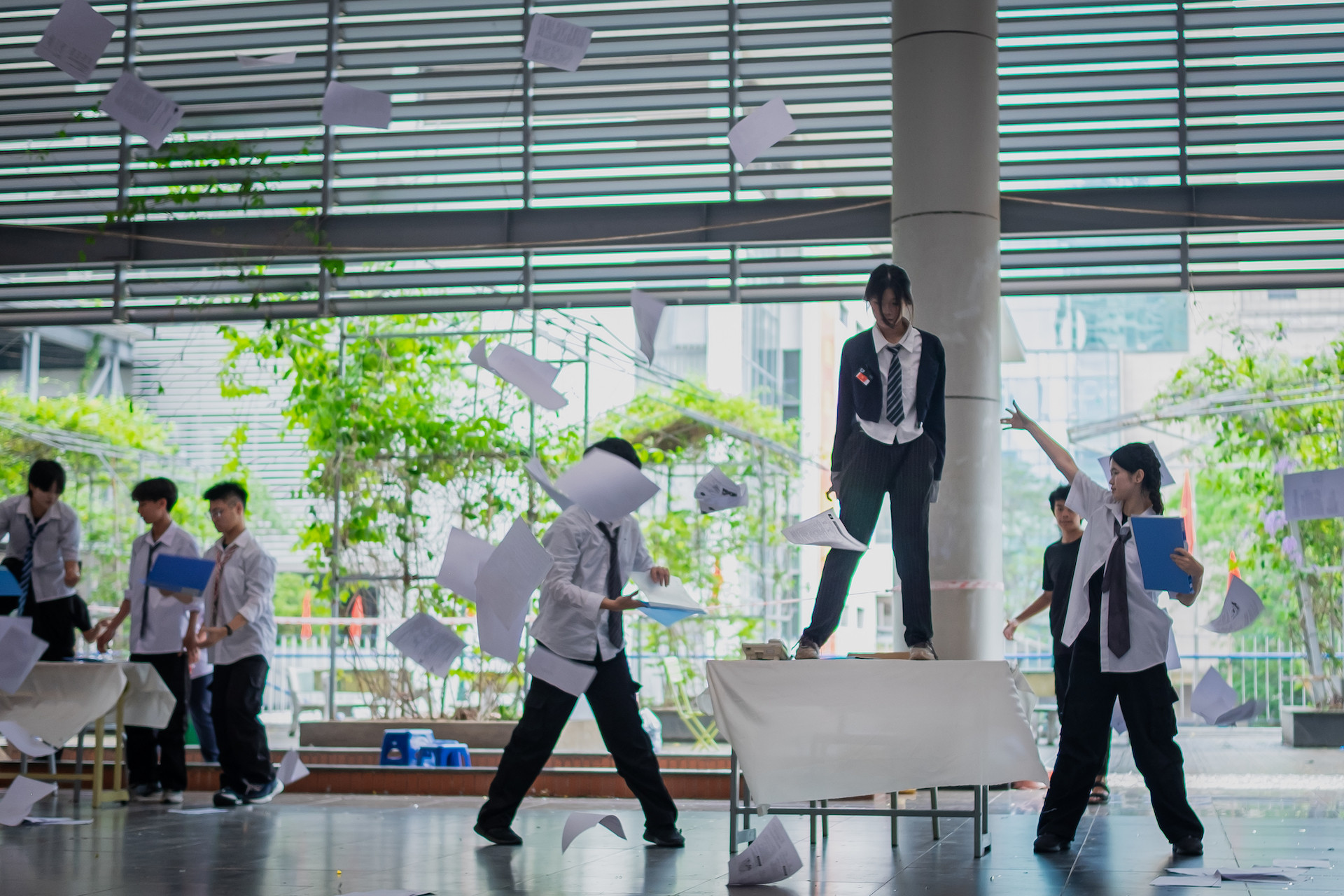 Các tiết mục nhảy được dàn dựng theo phong cách đương đại, thể hiện dưới lăng kính riêng biệt dựa trên chủ đề do Ban Tổ chức đưa ra.