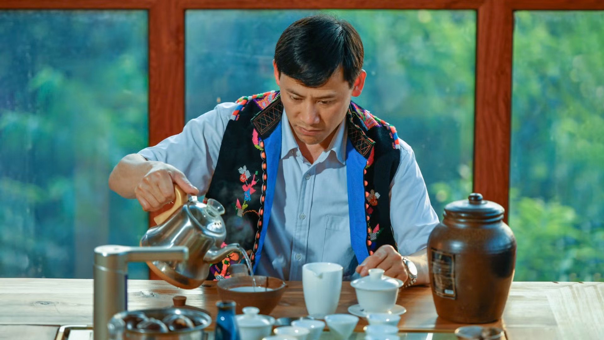 Chè Shan tuyết Mồ Sì San được phát triển theo hướng hàng hóa. (Ảnh: VŨ LINH)