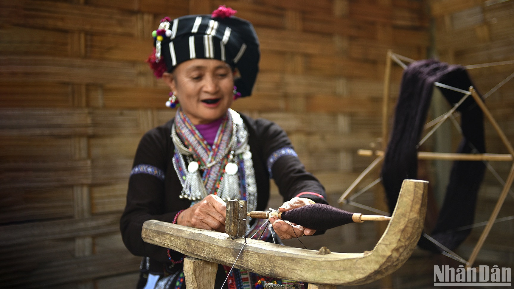 Khung cửi truyền thống trong nghề dệt thổ cẩm của người Lự.