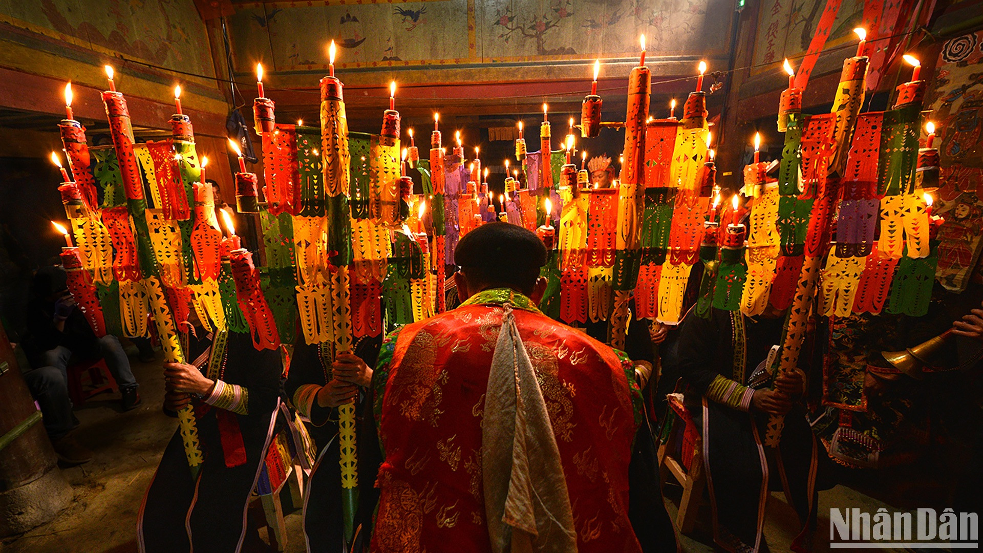 Lễ cấp sắc thể hiện nét văn hóa độc đáo của người Dao đỏ. (Ảnh: VŨ LINH)