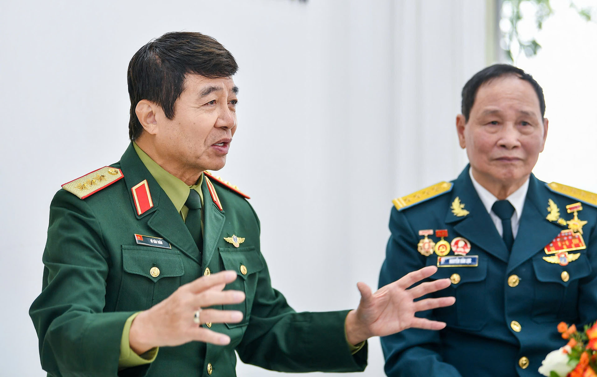 Thượng tướng Võ Văn Tuấn, nguyên Phó Tổng Tham mưu trưởng, nguyên Phó Tư lệnh, Tham mưu trưởng Quân chủng Phòng không-Không quân, chia sẻ tại chương trình.