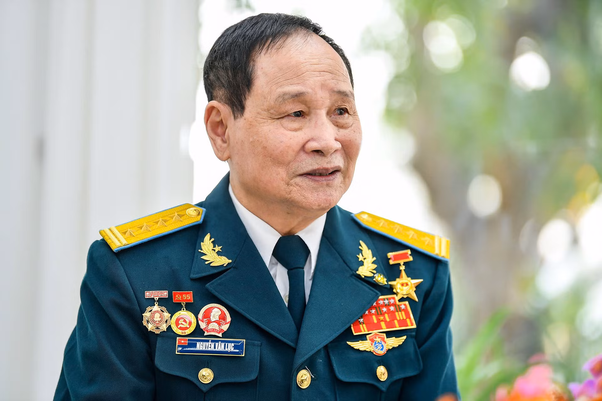 Đại tá Nguyễn Văn Lục - Anh hùng Lực lượng vũ trang nhân dân, Phi đội trưởng Phi đội Quyết thắng, chia sẻ tại chương trình.