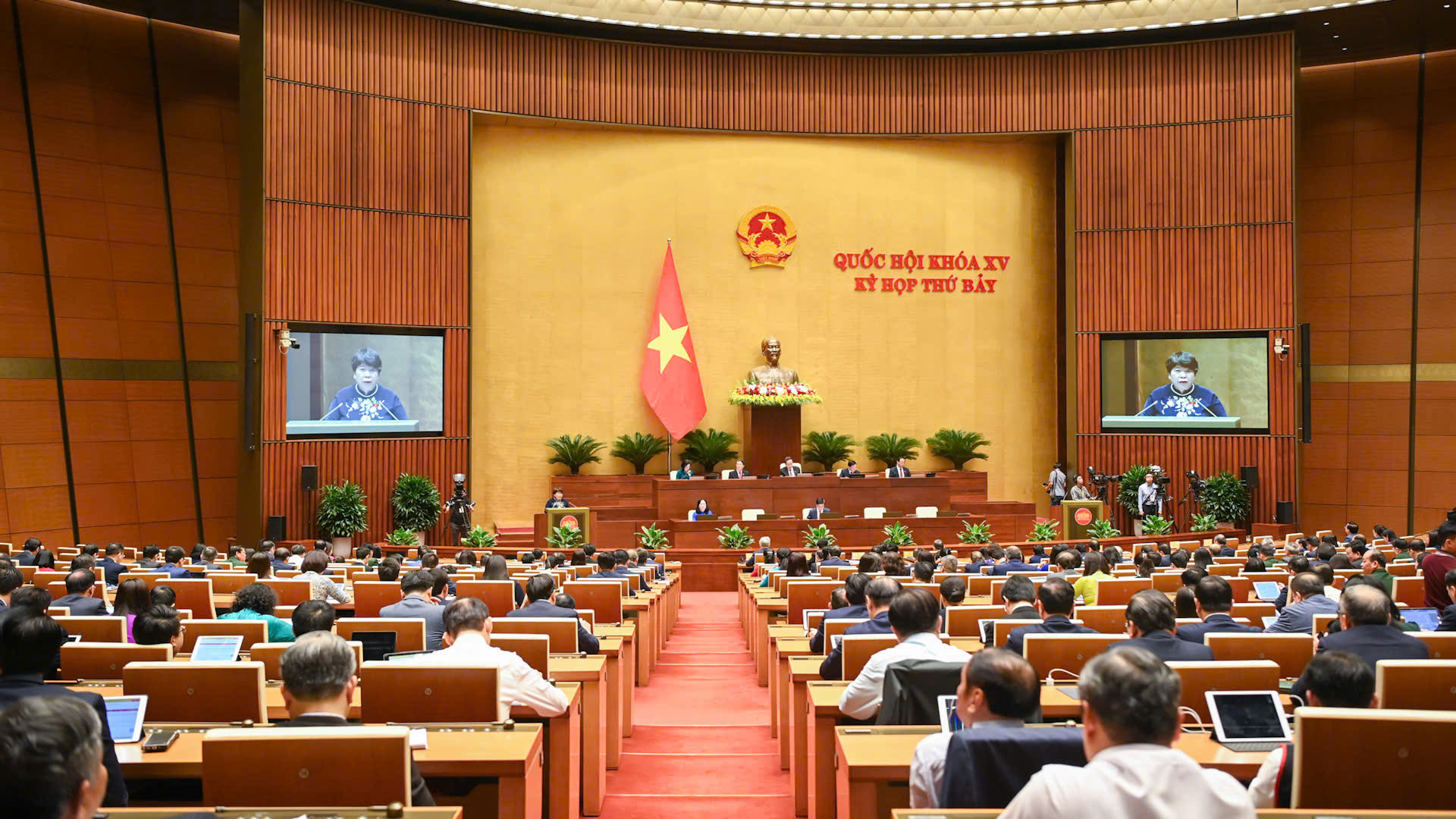 Kỳ họp thứ 7, Quốc hội khóa XV in đậm dấu ấn với việc thông qua Luật Bảo hiểm xã hội (sửa đổi). (Ảnh DUY LINH) Kỳ họp thứ 7, Quốc hội khóa XV in đậm dấu ấn với việc thông qua Luật Bảo hiểm xã hội (sửa đổi). (Ảnh DUY LINH)