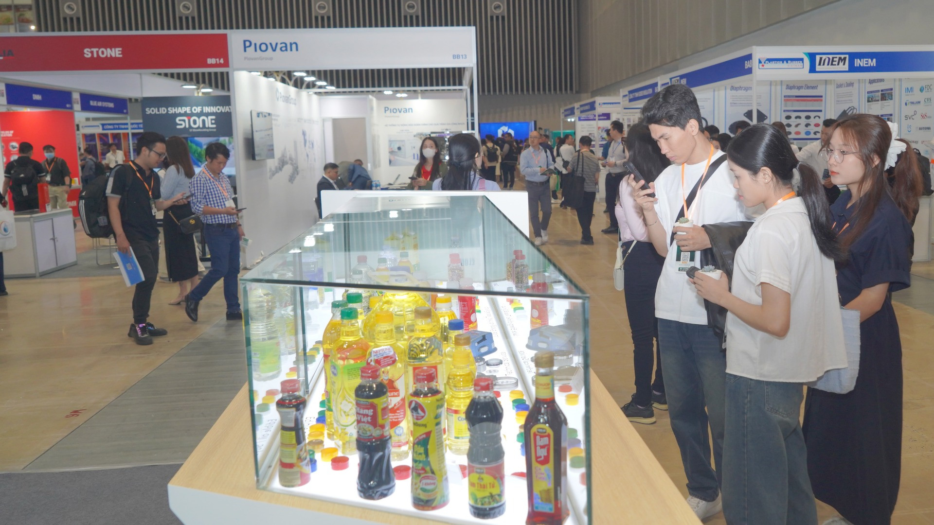 Năm nay cũng là năm thứ 2 triển lãm giới thiệu về Công nghệ Kỹ thuật Đồ uống - DrinkTech Vietnam 2025 với những công nghệ, thiết bị và giải pháp tiên tiến dành riêng cho ngành thực phẩm và đồ uống.