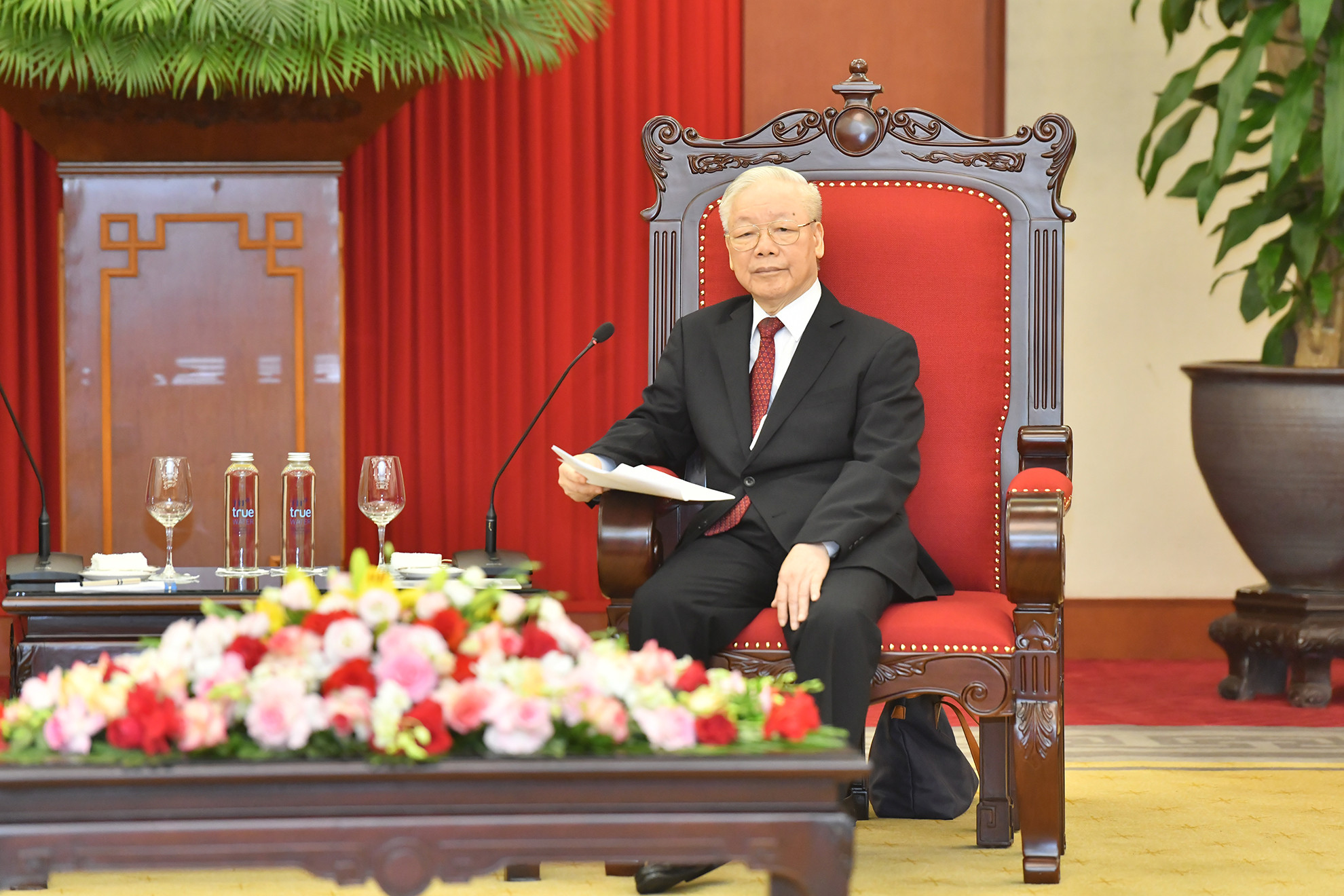 Tổng Bí thư Nguyễn Phú Trọng phát biểu tại buổi tiếp Tổng thống Cộng hòa Kazakhstan Kassym-Jomart Tokayev.