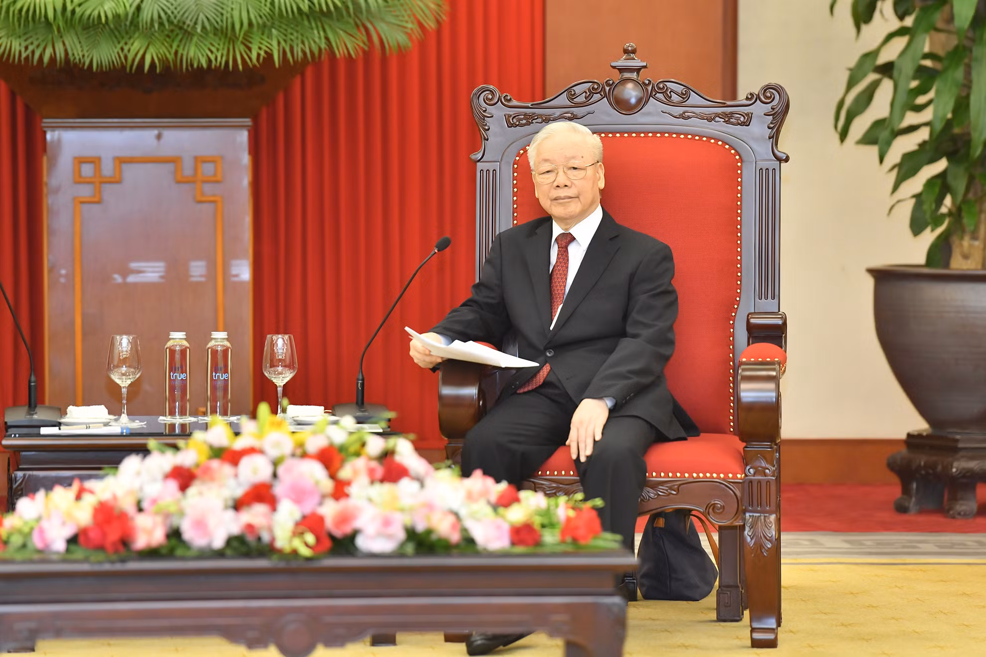 Tổng Bí thư Nguyễn Phú Trọng phát biểu tại buổi tiếp Tổng thống Cộng hòa Kazakhstan Kassym-Jomart Tokayev.