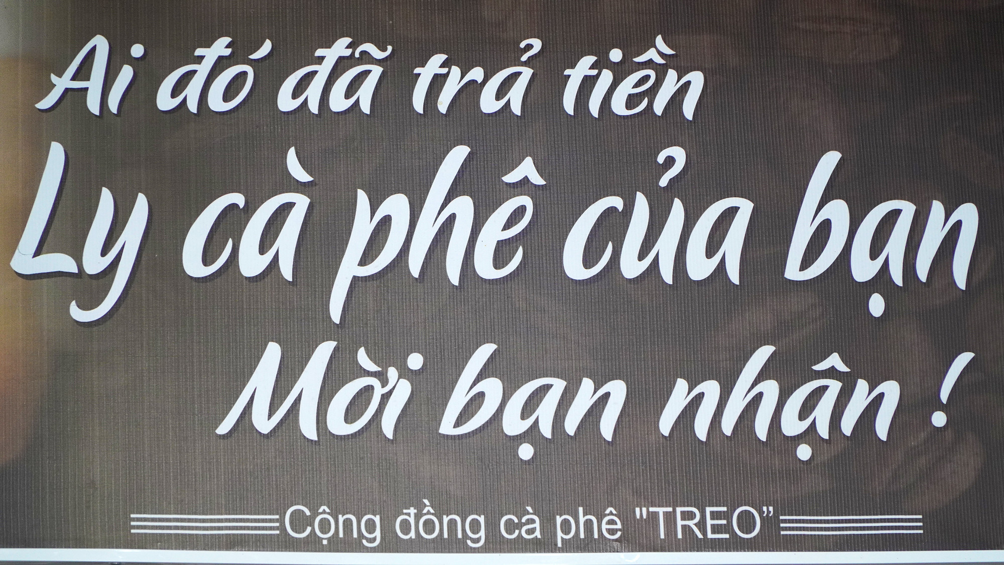 Thông tin cà-phê treo tại các quán thực hiện mô hình tại Đồng Tháp.