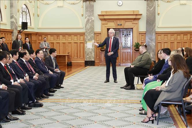 Lễ đón chính thức Chủ tịch Quốc hội Vương Đình Huệ. (Ảnh: Doãn Tấn/TTXVN)